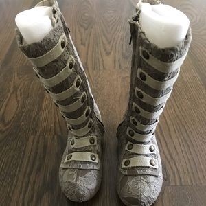 Like New Toddler size 11 Joyfolie boots
